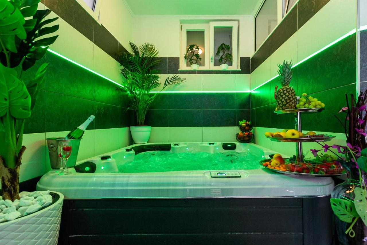 Apartment By The Way Hot Tub And Free Parking Dubrovnik Exterior photo