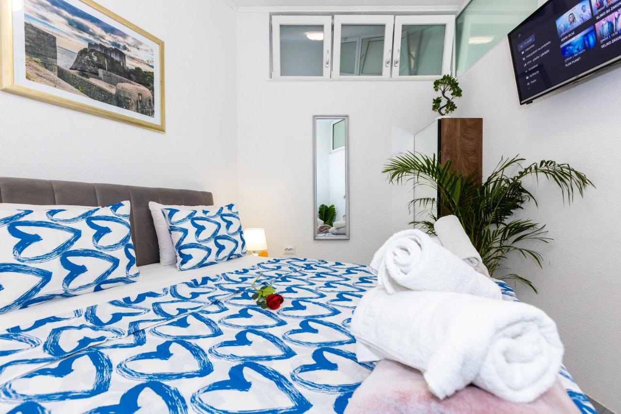 Apartment By The Way Hot Tub And Free Parking Dubrovnik Exterior photo