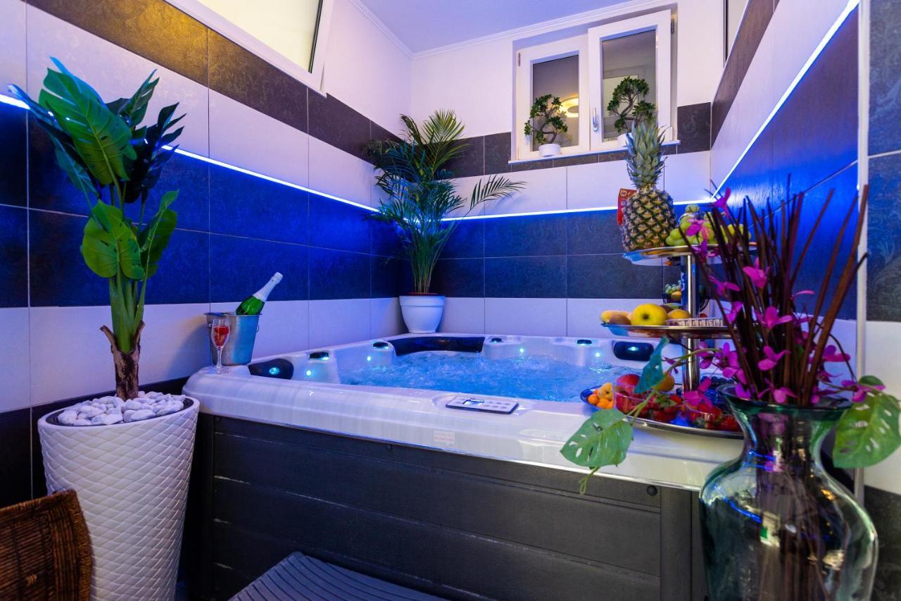 Apartment By The Way Hot Tub And Free Parking Dubrovnik Exterior photo