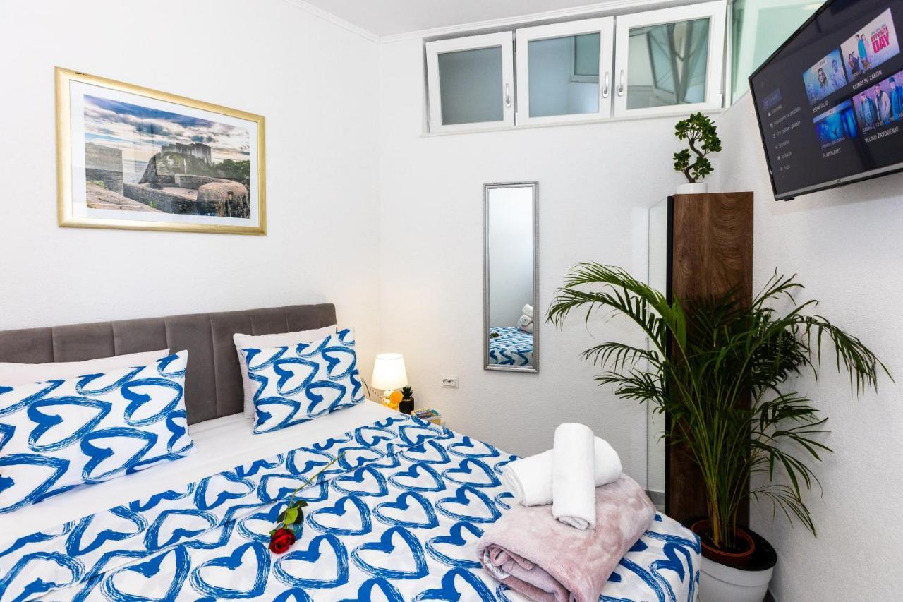 Apartment By The Way Hot Tub And Free Parking Dubrovnik Exterior photo